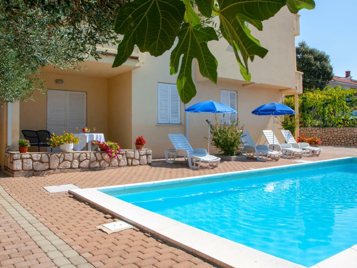 Apartments Villa Ana Mandre Exterior photo